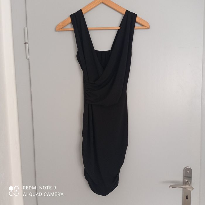Petite robe noire t36/38 - photo numéro 2