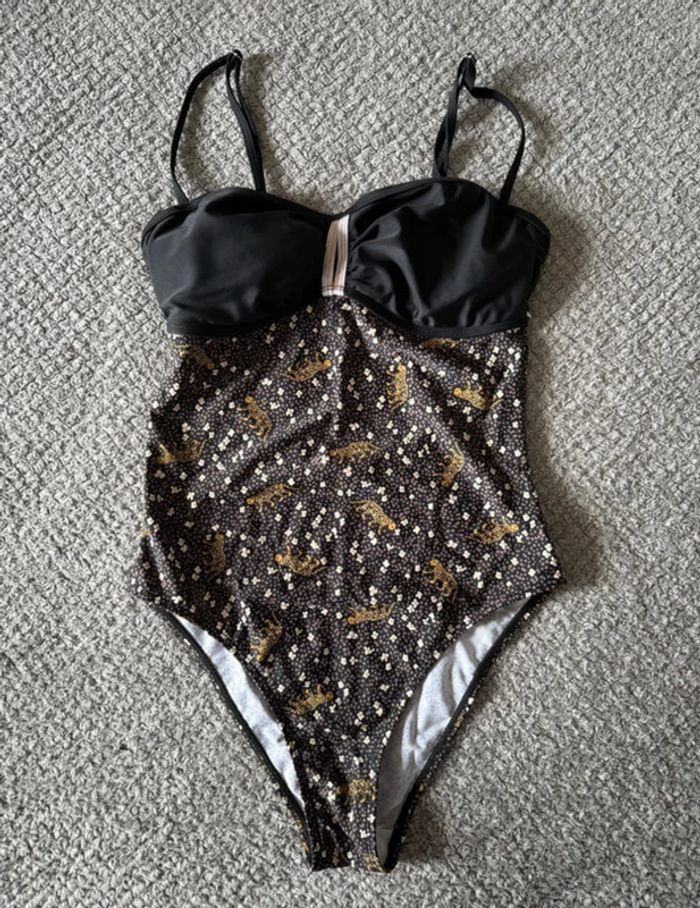 Maillot de bain une pièce (38)