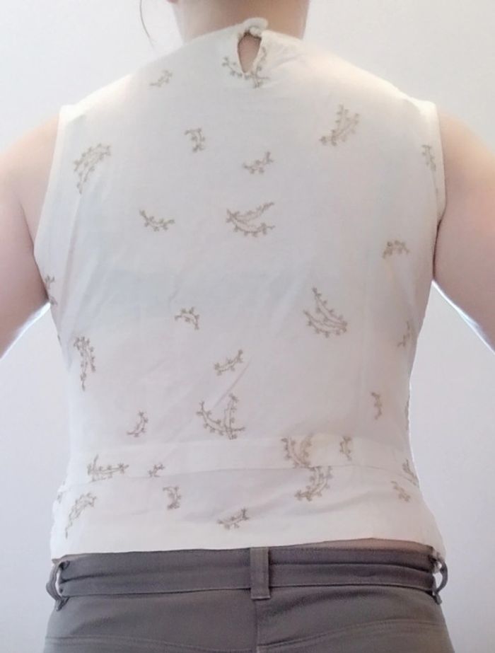 T-shirt sans manches - photo numéro 2