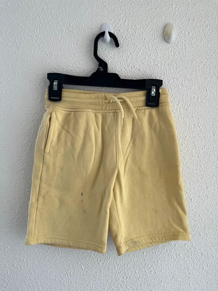 Short Gémo taille 7 ans 💫