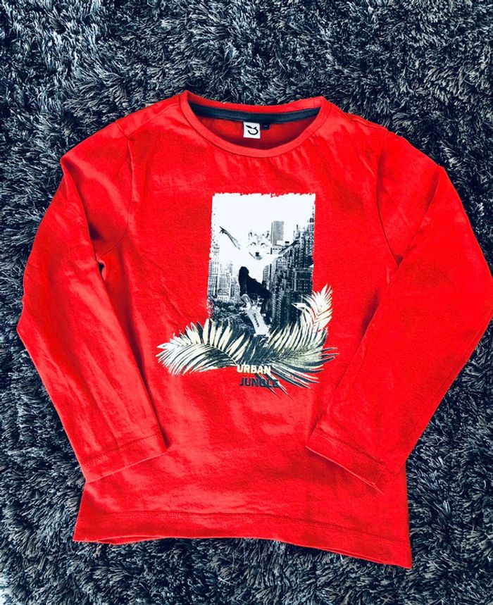 Tee-shirt neuf 3 pommes 🍎 5/6 ans