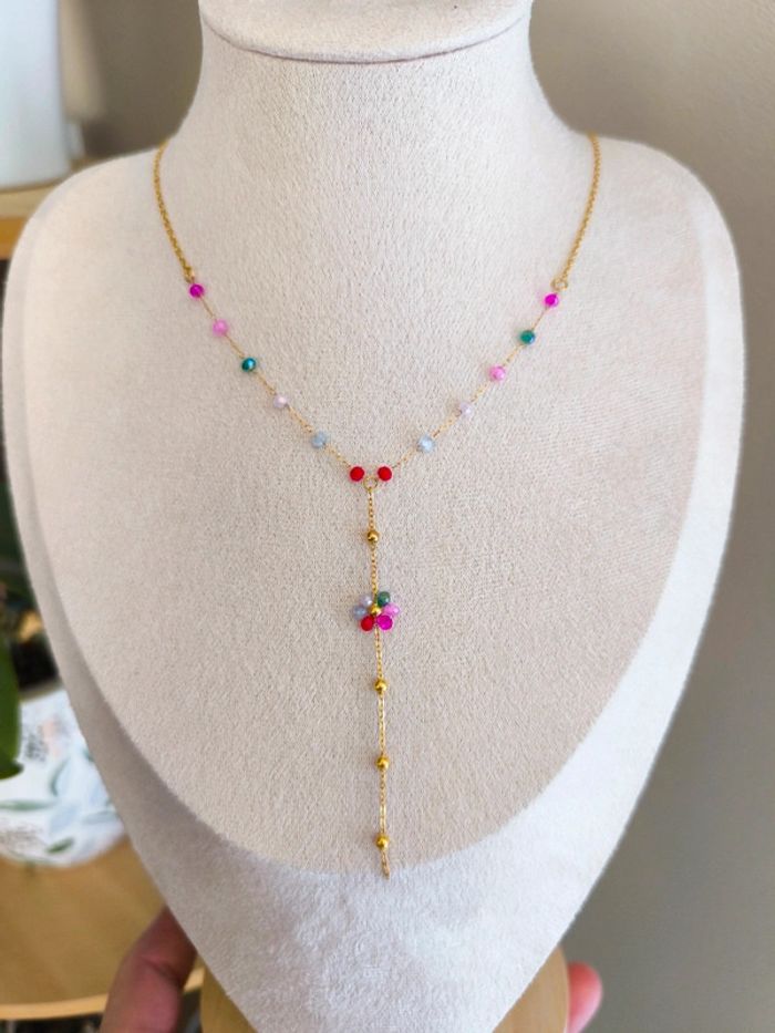 Pendentif doré en Y avec fleur marguerite et perles multicolores - photo numéro 6