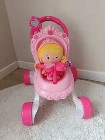 trotteur musical avec poupée Fisher price