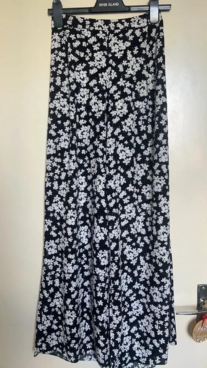 Pantalon large à petites fleurs T36 🌸 - photo numéro 3