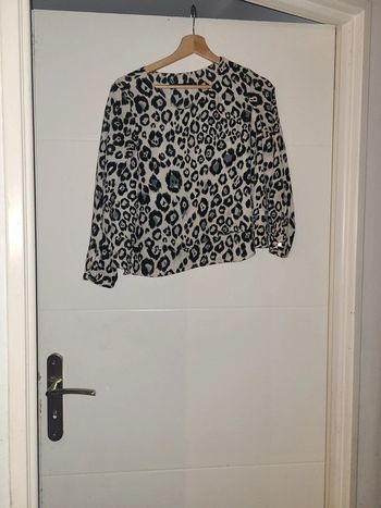 Blouse Zara parfait état motif leopard taille 36