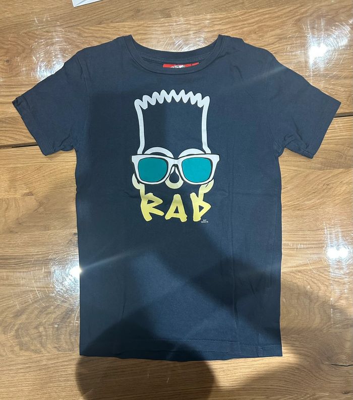 Tes shirt manches courtes Bart Simpsons 8 ans