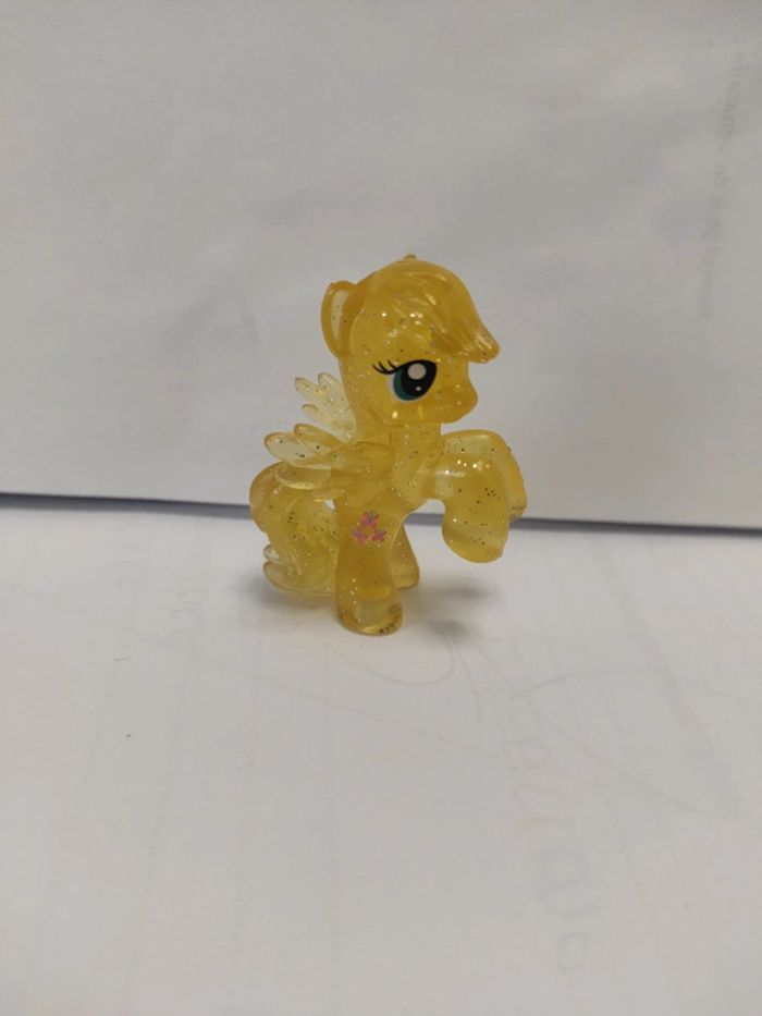 My Little Pony G4 blind bag wave 2 fluttershy #24 glittery #geektradeponeyg4