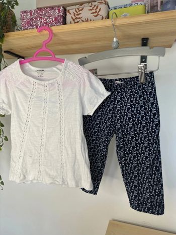 Ensemble blanc bleu fleuri 4ans