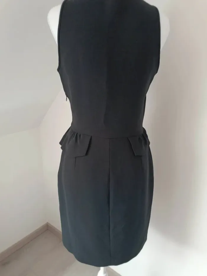 🖤 Robe noire Sandro Paris – coupe près du corps, zip doré – T. 2 (M) - photo numéro 5