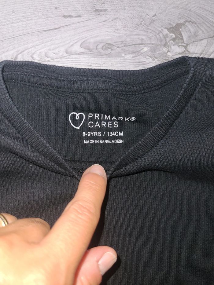 Tee shirt noir 8/9 ans - photo numéro 3