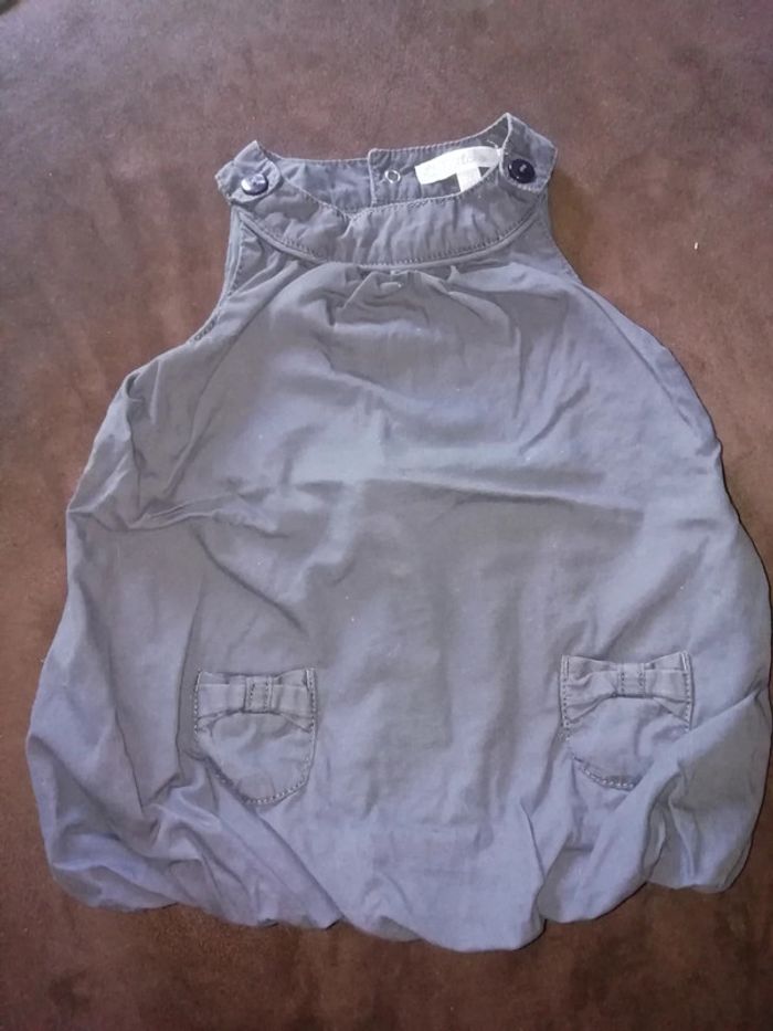 Robe grise foncé 3mois