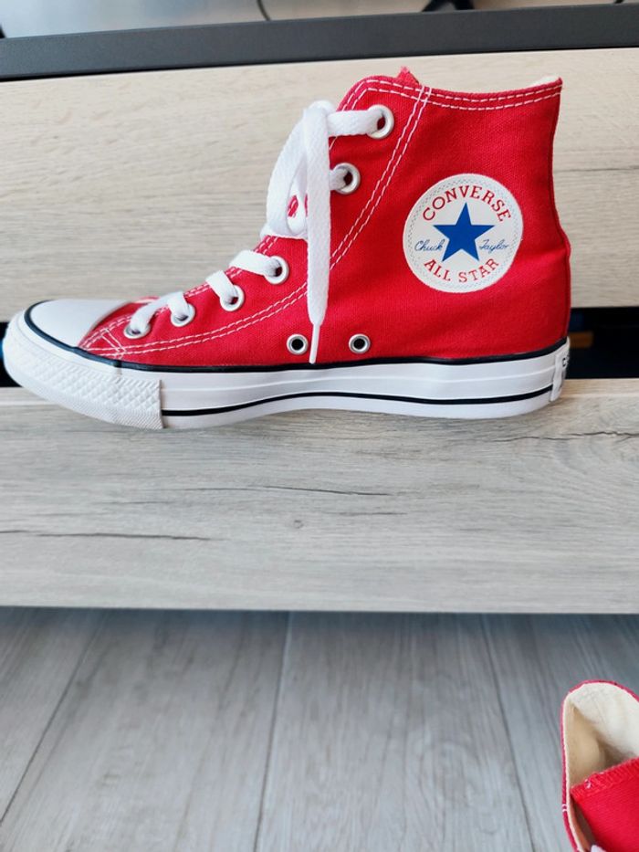 Converse montantes rouge - photo numéro 3