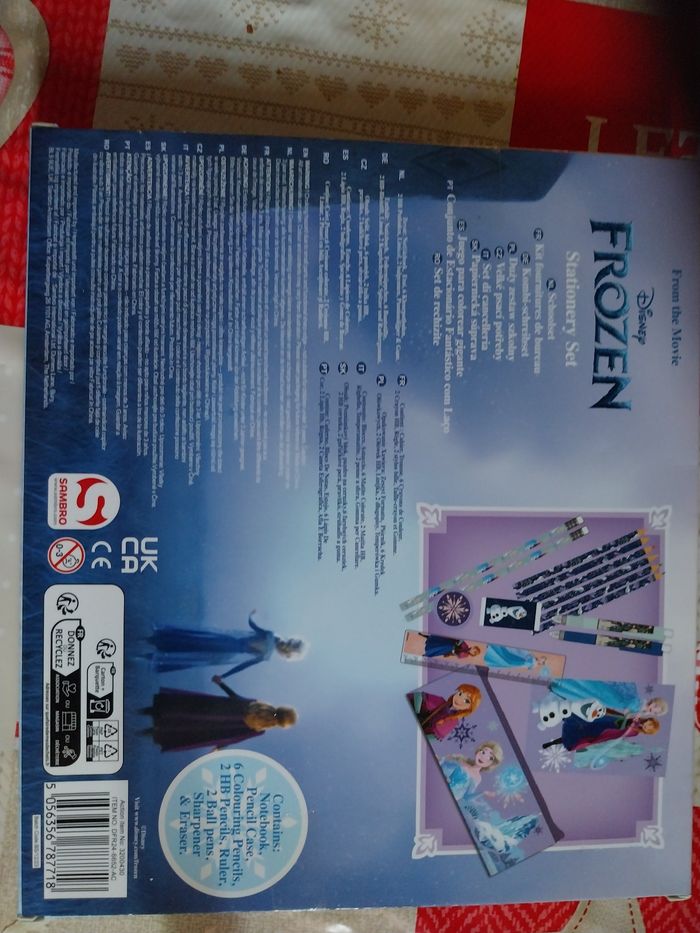 Set fourniture scolaire reine des neige - photo numéro 2