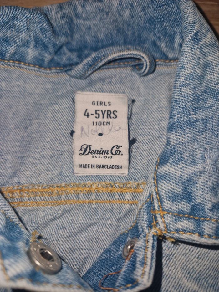 Jolie veste en jean fille 4-5 ans - photo numéro 3