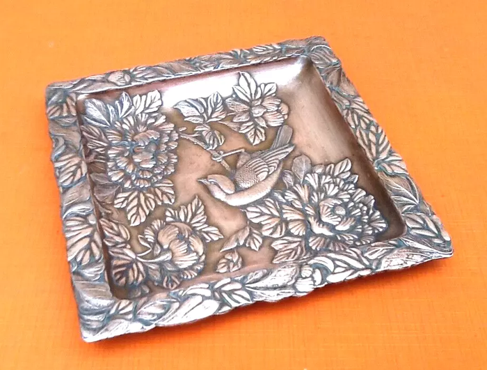 Art Nouveau Vide poche / Baguier Décor floral printanier hirondelle / fleurs Régule cuivré - photo numéro 2