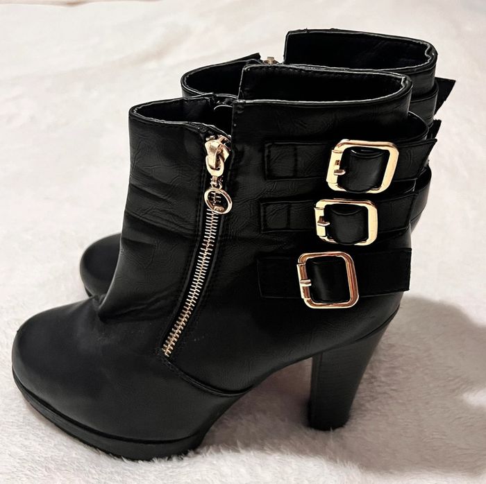 Bottines  A Talon Pointure 38