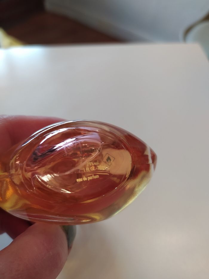 Eau de parfum 30 ml Izia Sisley neuf sans boîte - photo numéro 2