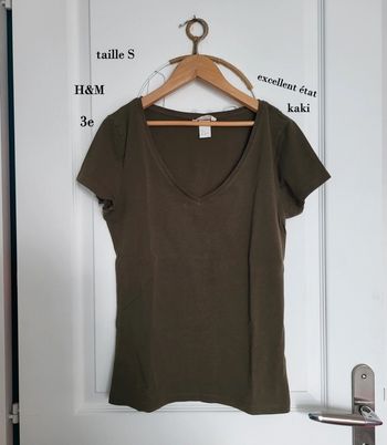 T-shirt h&m kaki taille S impeccable