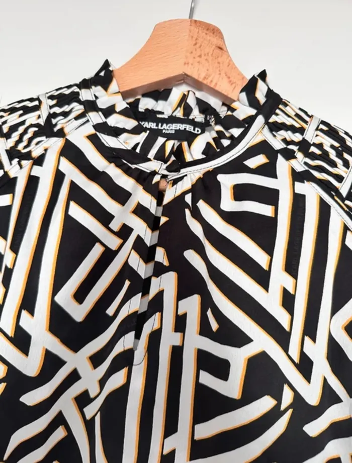 Blouse Karl Lagerfeld noire et blanche à motifs graphiques – T34 - photo numéro 2
