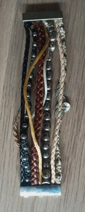 Bracelet Multirang Aimanté - Élégance Vintage