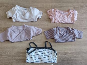 C44 Lot bodies kitchoun / verbaudet 3 mois