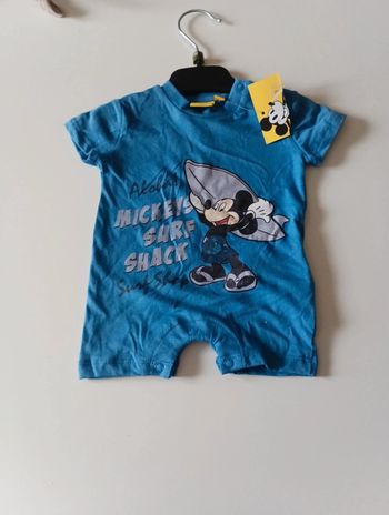 Combishort body un mois Disney Mickey neuf