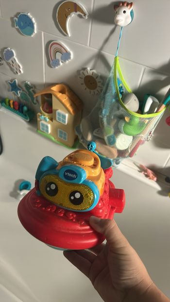 Bateau interactif pour le bain Vtech