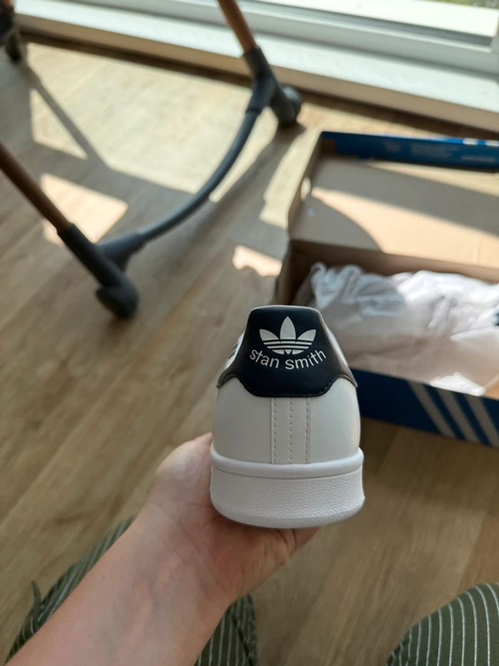 Stan smith bleu et blanche Renault r5 adidas - photo numéro 5