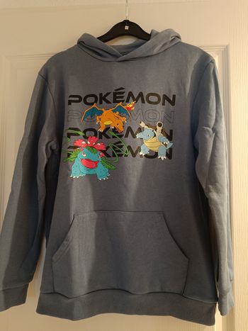 Sweat shirt Pokémon avec capuche