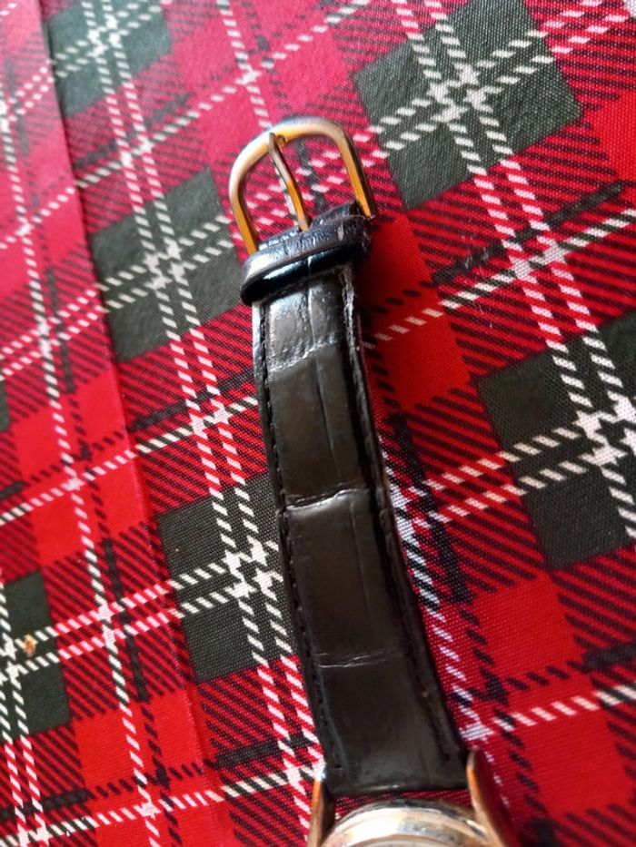 Montre ancienne - Action - photo numéro 6