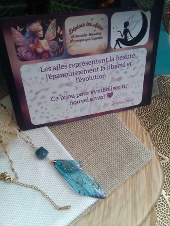 Collier ailes de fée et pierres apatite et aigue marine