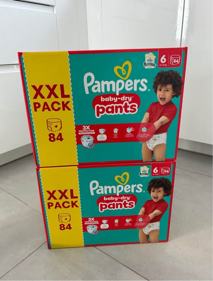 2 cartons de couches Pampers pants xxl