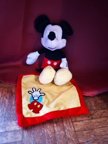 Doudou Mickey Disney