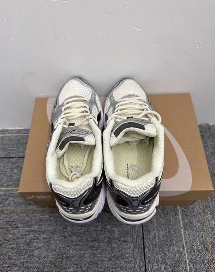 Asics Gel Kayano 14 taille 45 - photo numéro 6