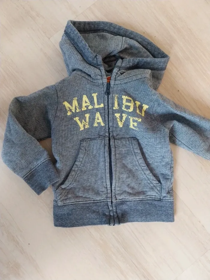 Sweat zippé