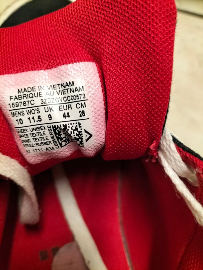 Baskets basses Converse, noir et rouge - photo numéro 4