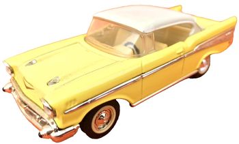 Voiture miniature Chevrolet Chevy Hard Top (1957) Echelle : 1/43ème