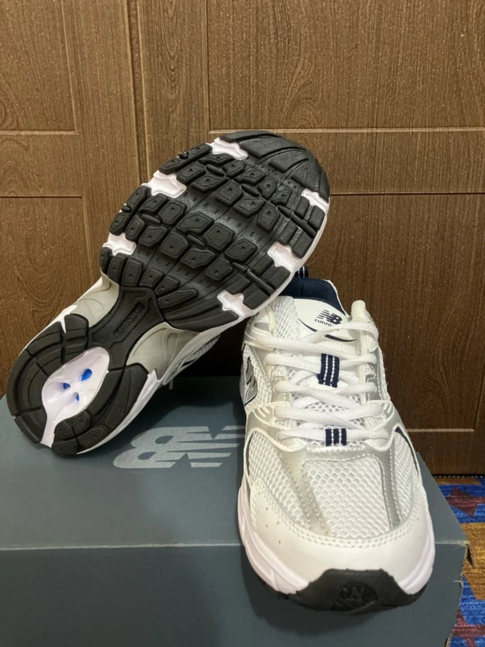 New Balance 530 Blanc 42 - photo numéro 4