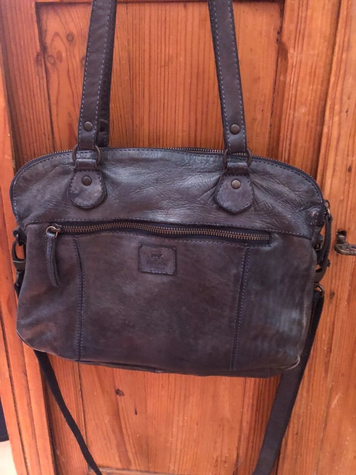 Sac bleu nuit en cuir