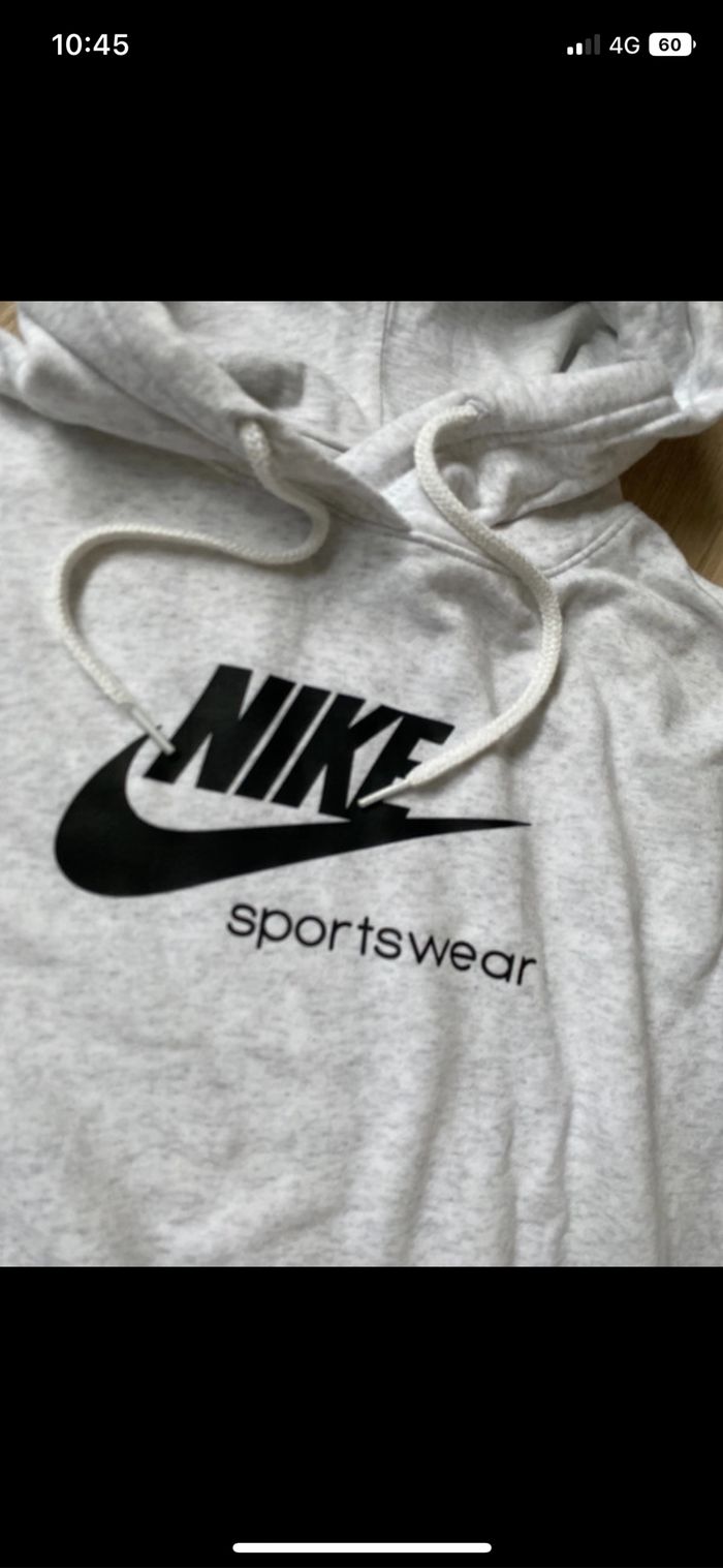 Sweat nike taille xs neuf - photo numéro 2