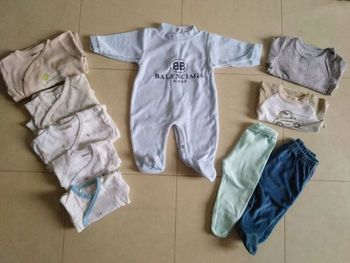 Lot de 10 articles bébé. 1/3/6 Mois.