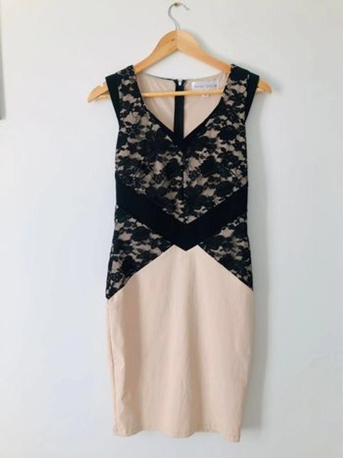 Robe paper dolls taille 36 uk 8 NEUVE - photo numéro 2