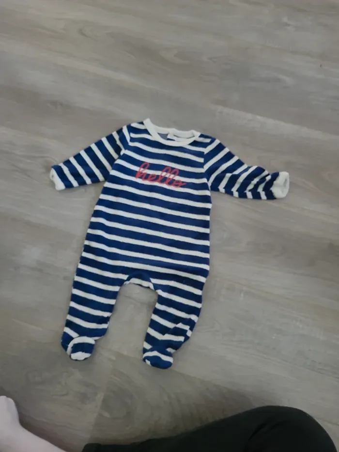 Pyjamas - photo numéro 2