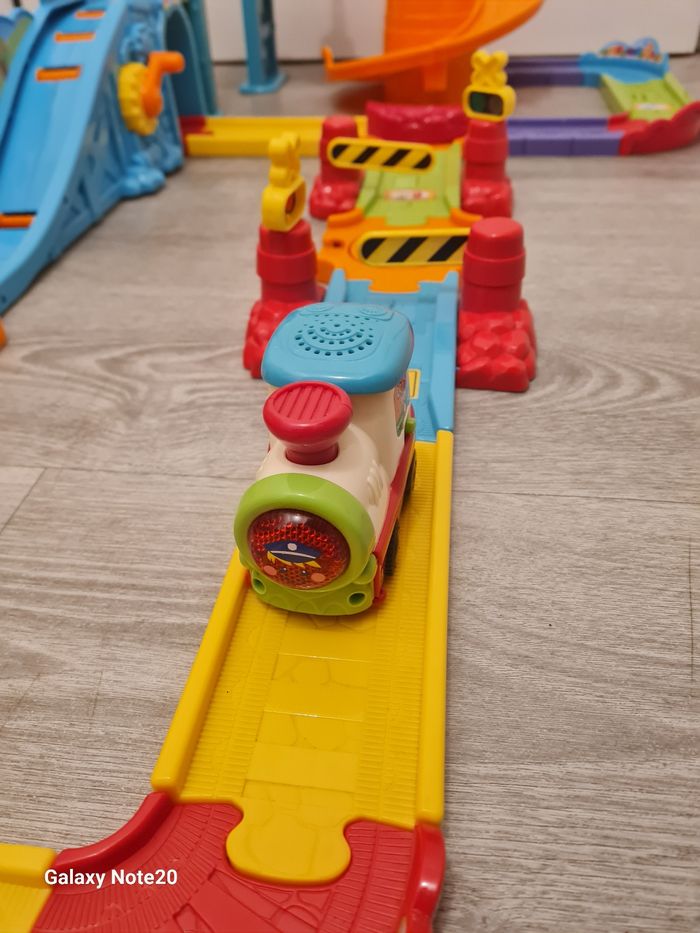 Circuit train Tut Tut bolide vtech - photo numéro 5