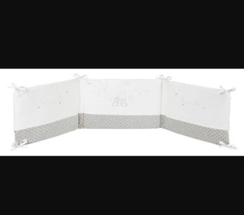 Tour de lit NEUF Noukie's thème poudre d'étoile