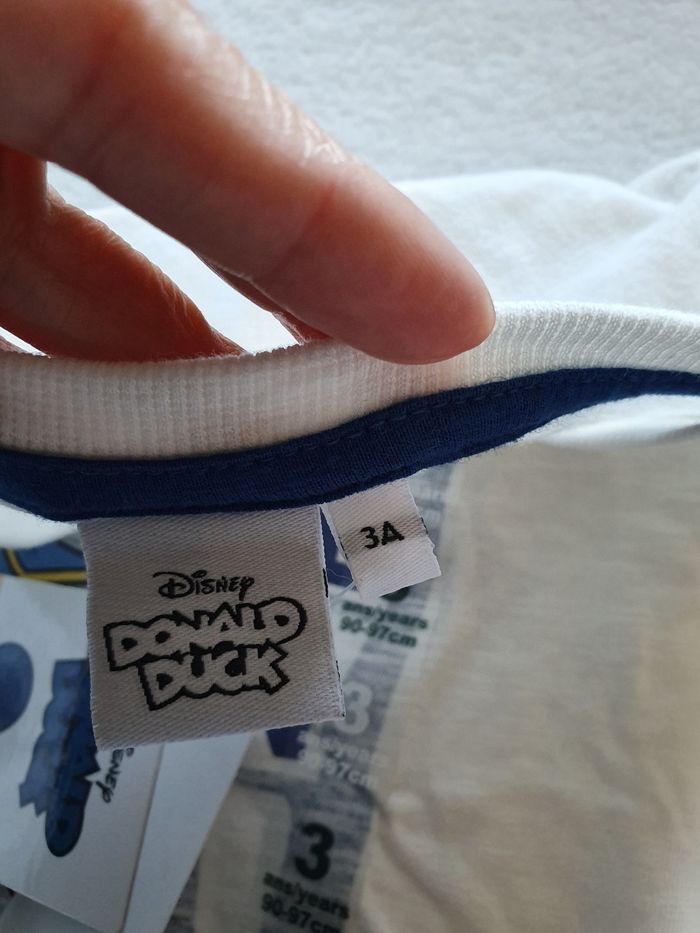 Tshirt 3 ans neuf - photo numéro 3