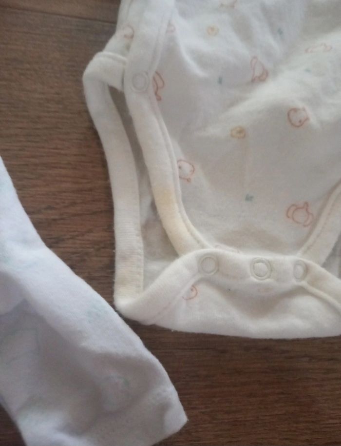 Lot vêtements préma et naissance - photo numéro 6
