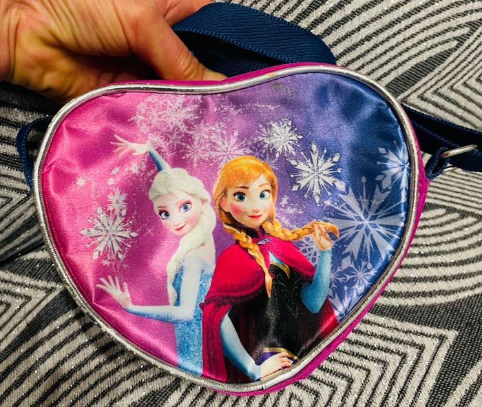 Sac Coeur Fille Elsa et Anna la Reine des neiges Disney