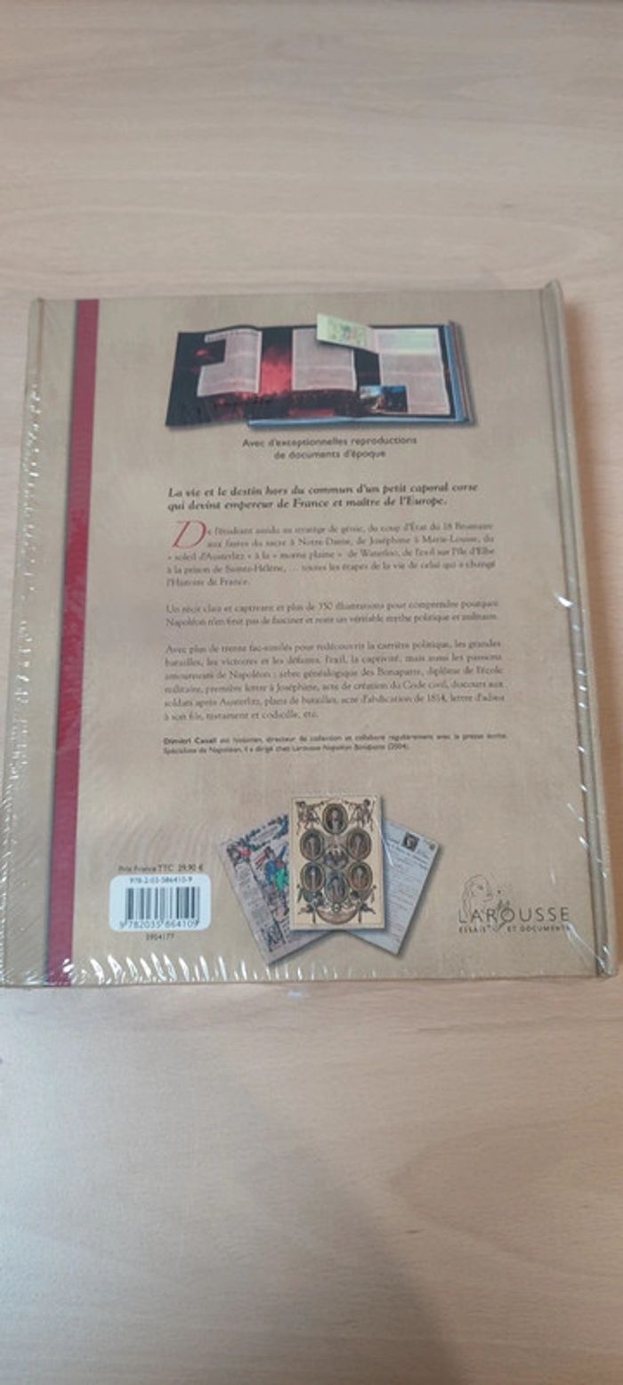 Livre neuf ''Napoléon, dans l'intimité d'un règne'' - photo numéro 3