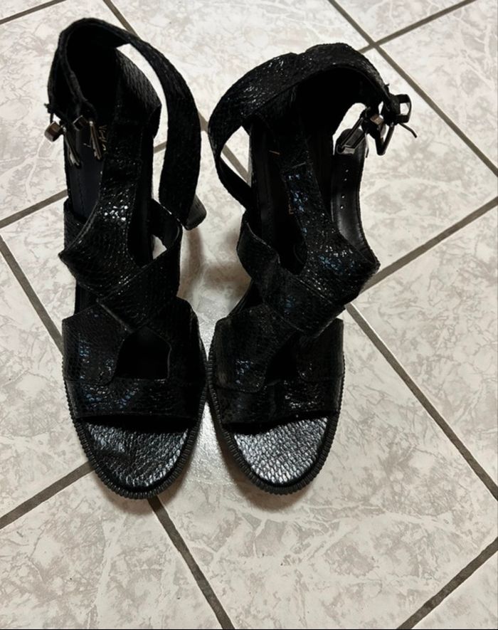 Chaussures à talons noires – Sergio Todzi – Pointure 40 - Très bon état - photo numéro 2